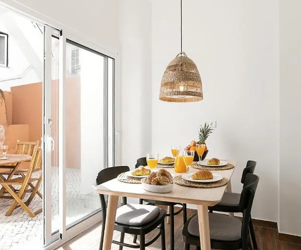 Apartament Patio House